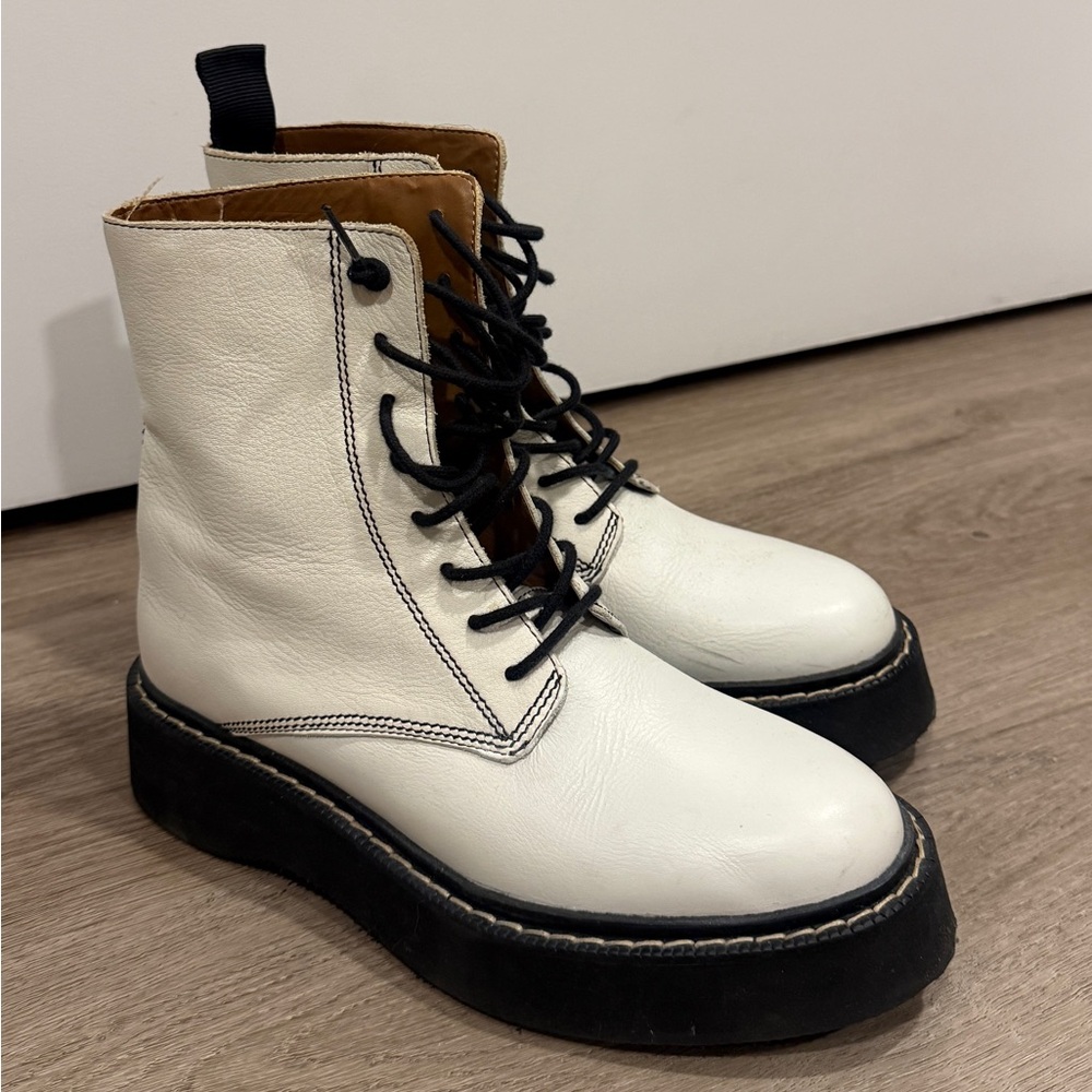 Zara white boots size 7